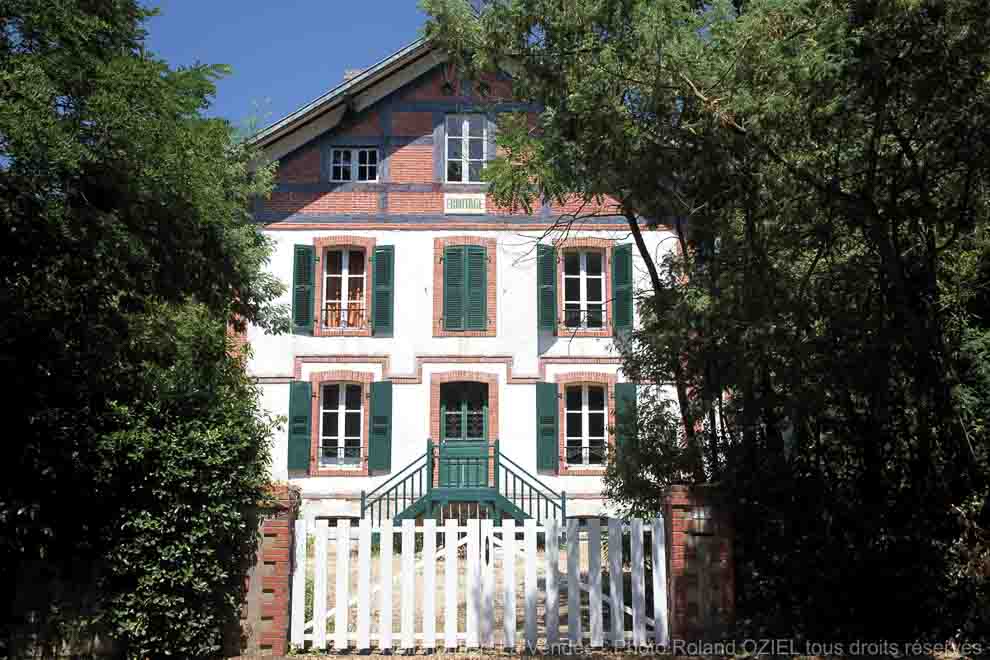 La forêt du Bois de la Chaise et ses belle villas